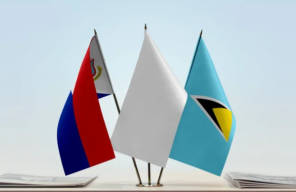 Saint Lucia Sint Maarten Och Vita Flaggor Monter Med Papper — Stockfoto