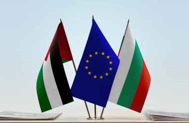  Filistin Bulgaristan ve eu bayrağı belgelerle ayakta