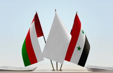 Suriye ve Umman belgelerle ayakta duruyor 