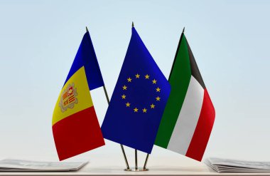 Andorra, Kuveyt ve eu bayrakları hazırda bekliyor.