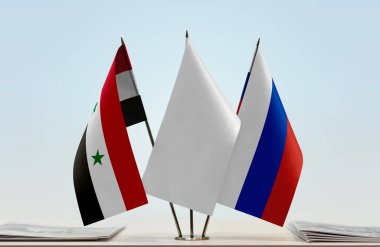 Suriye Rusya ve beyaz bayraklar evraklarla birlikte beklemede