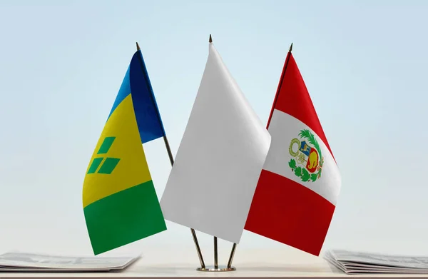 Banderas Perú Stand Con Papeles — Foto de Stock