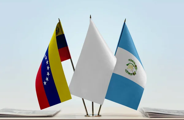 Βενεζουέλα Γουατεμάλα Και Λευκές Σημαίες Στάση Χαρτιά — Φωτογραφία Αρχείου