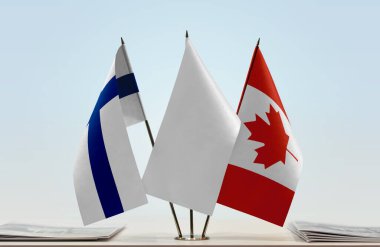 Finlandiya 'da Kanada belgelerle bayrak salladı