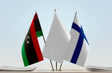 Libya ve Finlandiya 'da belgelerle birlikte beyaz bayraklar  
