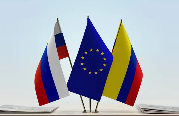Ryssland Colombia Och Flagga Monter Med Papper — Stockfoto