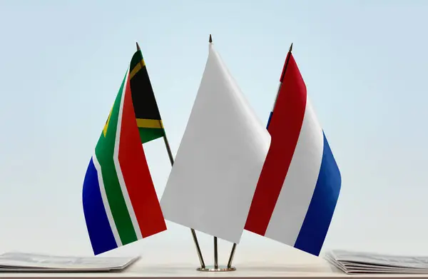 Dél Afrikai Köztársaság Hollandia Zászlók Állványon Papírokkal — Stock Fotó