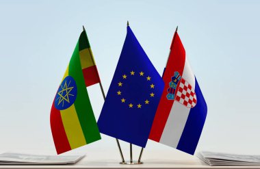 Etiyopya eu bayrakları kağıtlarla beklemede