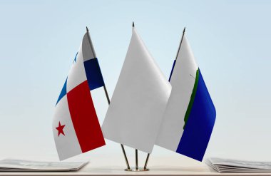 Panama, Navassa Adası ve evraklarla birlikte beyaz bayraklar.  