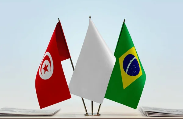 Tunisko Brazílie Vlajky Stojanu Papíry — Stock fotografie