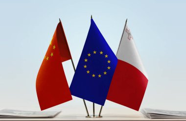 Malta ve Çin belgelerle ayakta duruyor  