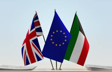 GB Kuveyt ve eu bayrağı evraklarla birlikte beklemede