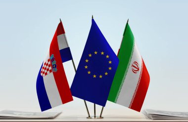 Hırvatistan İran belgelerle bayrak salladı  