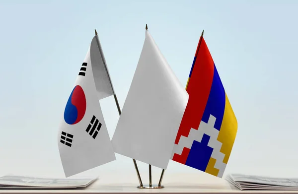 Güney Kore Nagorno Karabağ Beyaz Bayraklar Kağıtların Yanında — Stok fotoğraf