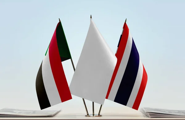 Флаги Таиланда Стенде Бумагами — стоковое фото