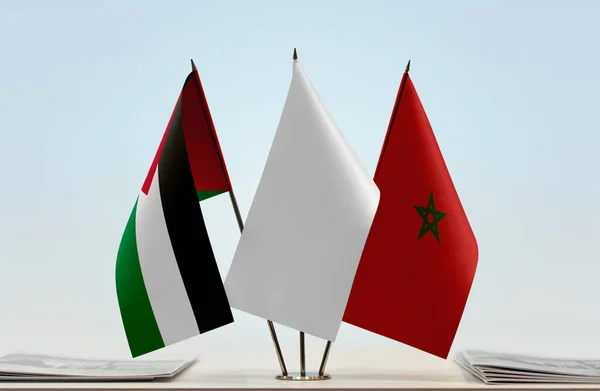 Палестина Марокко Белые Флаги Стенде Бумагами — стоковое фото