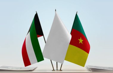 Kamerun, Kuveyt bayrakları hazır.