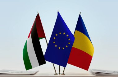 Filistin Romanya ve eu bayrağı belgelerle ayakta