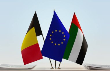 Belçika BAE bayrakları tezgahta belgelerle bekliyor  