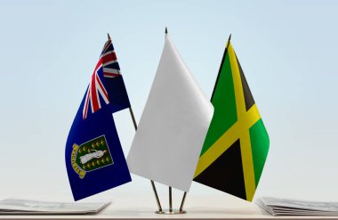 İngiliz Virjin Adaları Jamaika ve beyaz bayraklar kağıtlarla ayakta