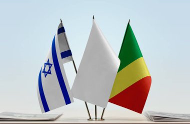 İsrail, Kongo Cumhuriyeti ve evraklarla birlikte beyaz bayraklar
