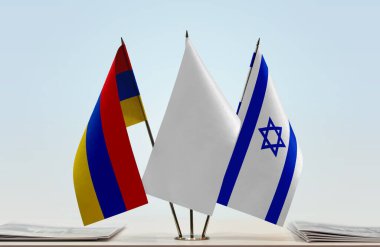 İsrail, Ermenistan ve beyaz bayraklar belgelerle ayakta