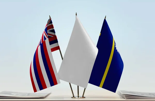Hawaii Nauru Banderas Blancas Stand Con Papeles — Foto de Stock