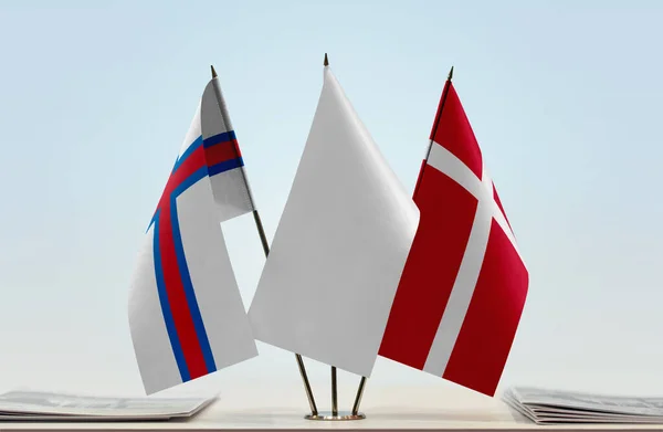 Фарерські Острови Данія Прапори Стенді Паперами — стокове фото