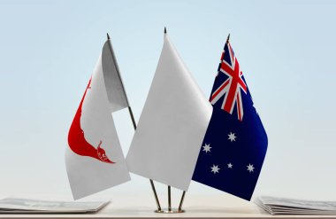 Paskalya Adası Avustralya ve beyaz bayraklar gazete standında