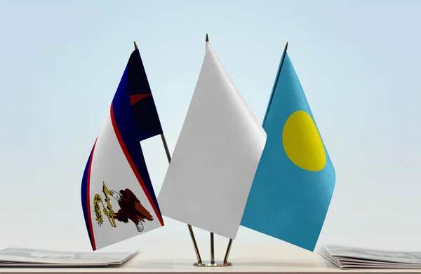 Samoa Américaines Drapeaux Palaos Barre Avec Des Papiers — Photo