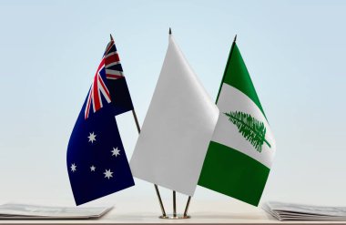 Avustralya Norfolk Adası bayrakları gazete standında  