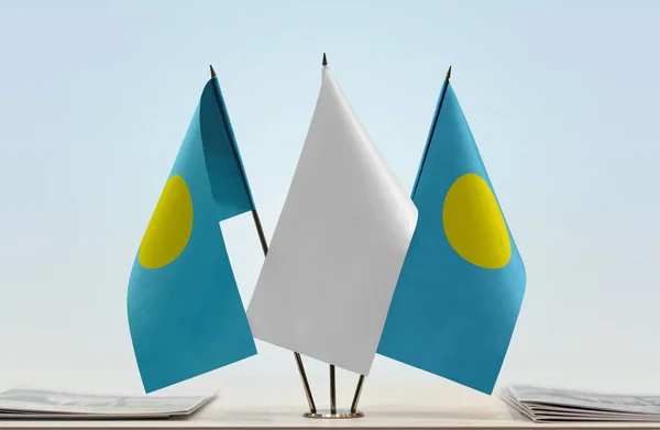 Palau Flags Stand Papers — Stock Photo, Image
