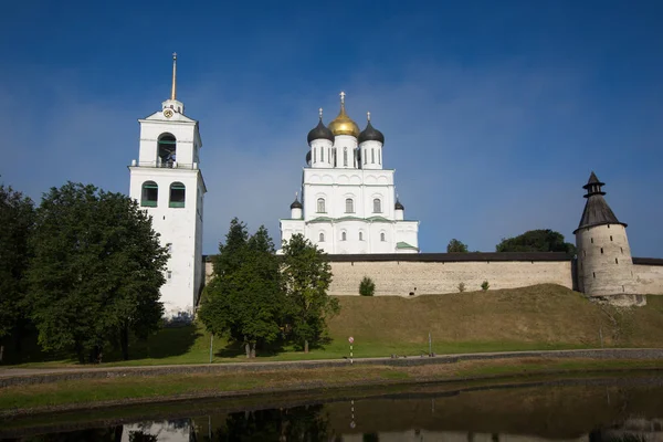 Pskov Kreml Pskov Oroszország 2018 Június Nézd Nyári Napos Időben — Stock Fotó