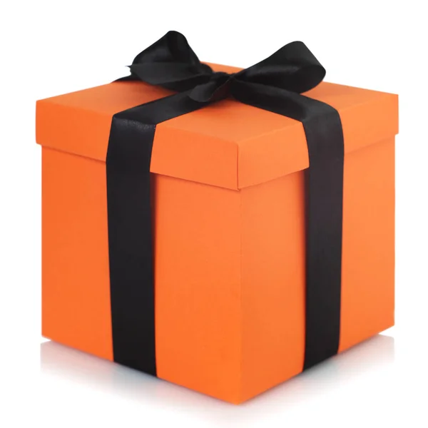 Ingerichte Zwart Oranje Halloween Gift Box Geïsoleerd Een Witte Achtergrond — Stockfoto