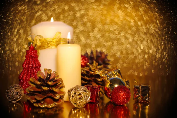 Decoração Natal Vela Ardente Decoração Sobre Fundo Bokeh Estrela Dourada Imagens Royalty-Free