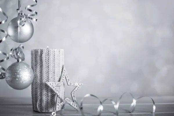 Vela Navidad Plata Año Nuevo Con Rizado Streamer Cinta Arco — Foto de Stock