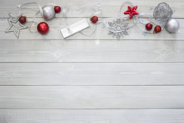 Navidad Año Nuevo Plano Decoración Bauble Laico Blanco Tonificado Madera — Foto de Stock