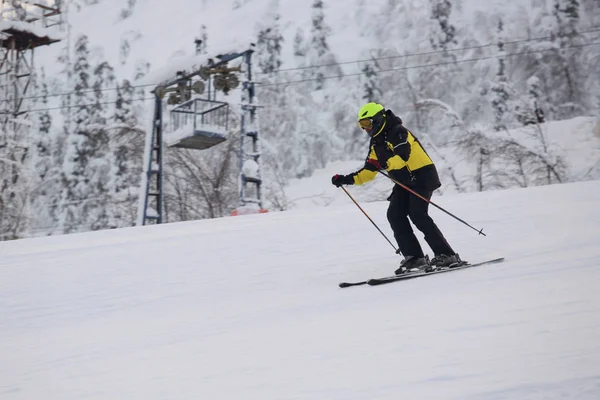 Ski Alpin Professionnel Descente Alomale Polaire Arctique Salma Resort Russie — Photo