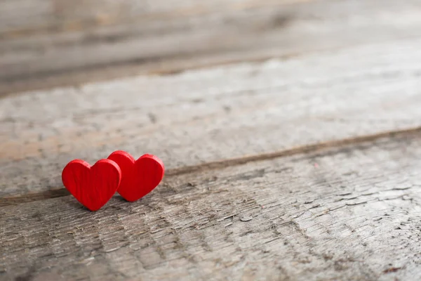 Kleine Rote Herzen Auf Holzgrund Mit Kopierraum — Stockfoto