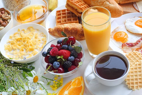 Zdrowe śniadanie zestaw — Zdjęcie stockowe