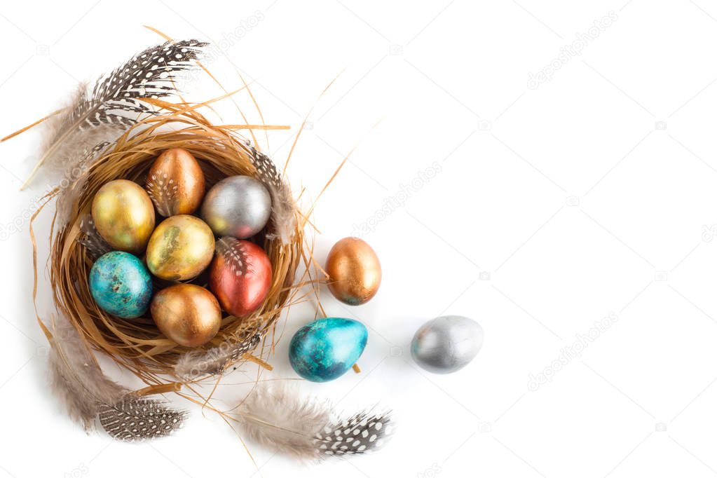 Easter nest with golden eggs