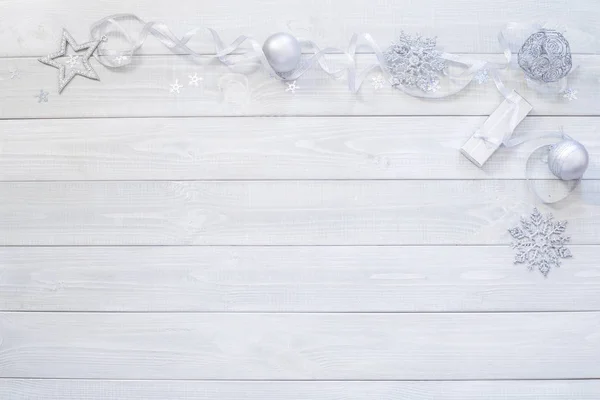 Decoración de Navidad plana laico en madera — Foto de Stock