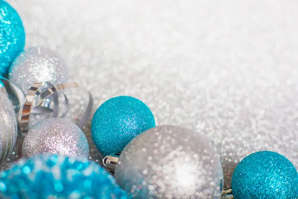 Fond de Noël avec des boules — Photo