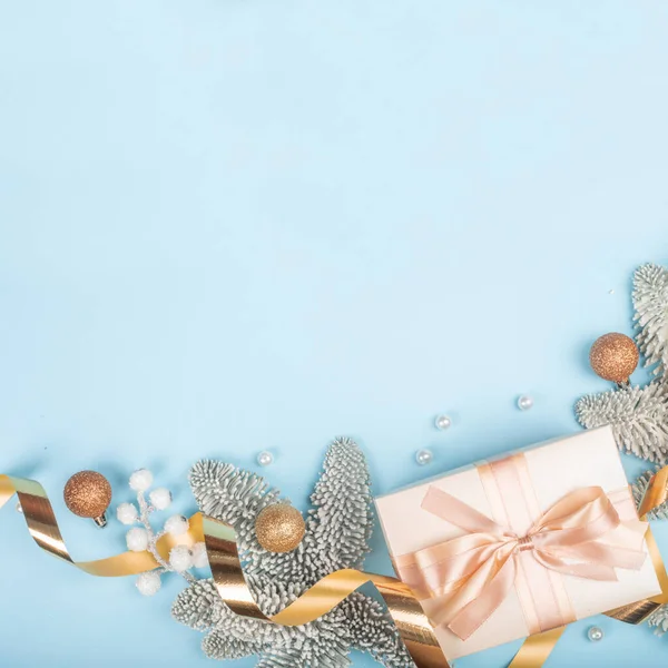 Матове Ялинкове Гілочки Різдвяні Золоті Декоративні Кулі Подарункова Коробка Синьому — стокове фото