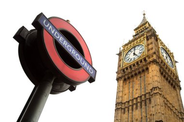 Londra-İngiltere, 8 Haziran 2017: Big Ben, Westminster Sarayı kuzey ucundaki saatin büyük çan takma ile Londra metro iz 