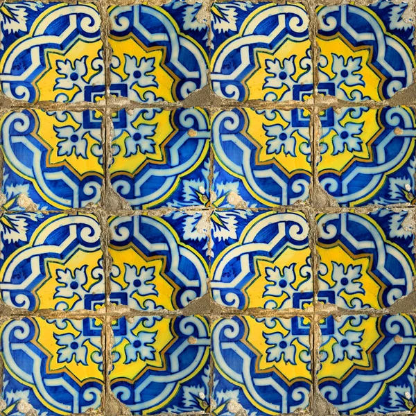 Φωτογραφία Του Παραδοσιακά Πορτογαλικά Πλακάκια Μπλε Και Κίτρινο — Φωτογραφία Αρχείου