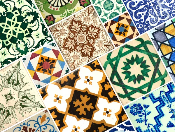 棕色和绿色的葡萄牙传统瓷砖照片 — 图库照片