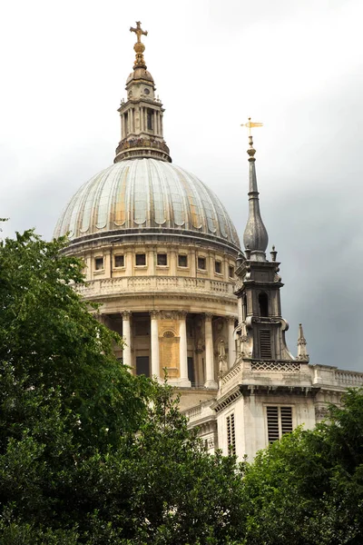 View Dome Paul Cathedral Grey Cloudy Sky London United Kingdom — Stock Photo, Image