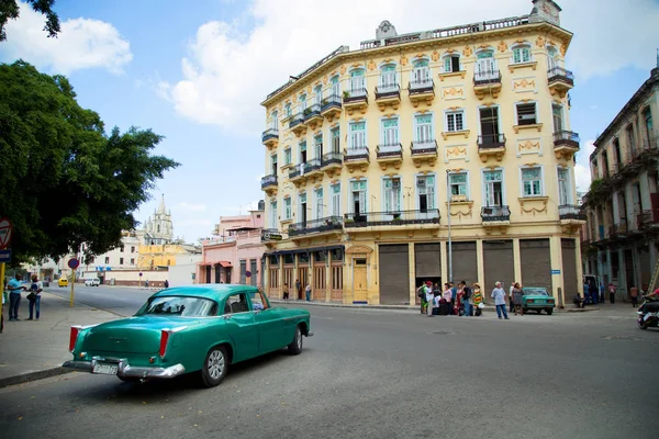 Havana Kuba Dec 2018 Klasyczny Amerykański Zielony Rocznika Samochodu Starej — Zdjęcie stockowe