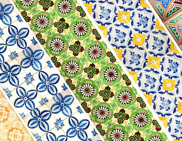 Fotografia Azulejos Tradicionais Portugueses Com Padrão Diferente Diferentes Cores — Fotografia de Stock